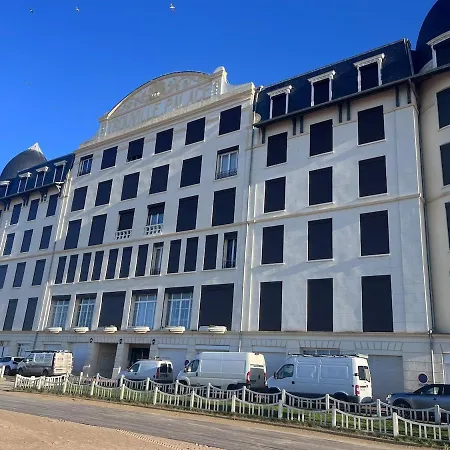 Palace Apartamento *