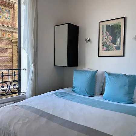 Apartment Palace *